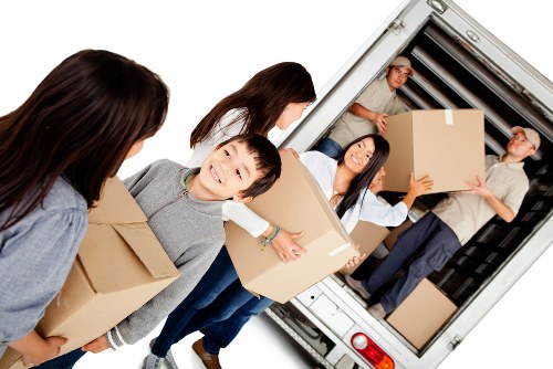 Moving truck service for West Hampstead streets and flats
